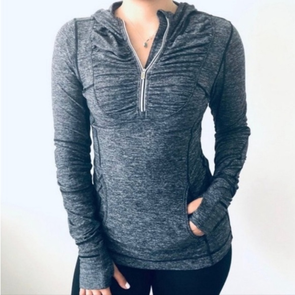 ✨Lululemon Run Resolution Hoodie✨